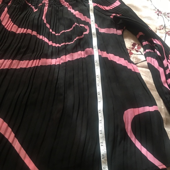 SOLD: Catherines Dress-U-II by Sharon Top - Picture 4 of 8